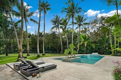 House in Miami, Florida 6 bedrooms, 548.87 sq.m. № 2153052 - photo 27