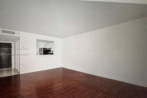 Copropriété à louer à Miami, Floride: 1 chambre, 76.74 m2 № 1954811 - photo 5
