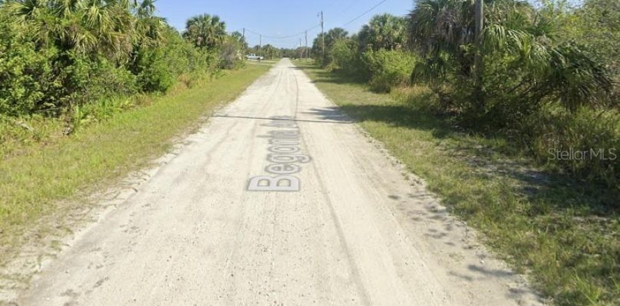 Land in Palm Bay, Florida № 2162876