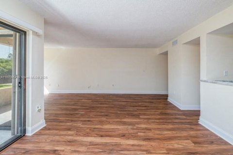 Copropriété à louer à Miami, Floride: 1 chambre, 91.04 m2 № 1897952 - photo 8