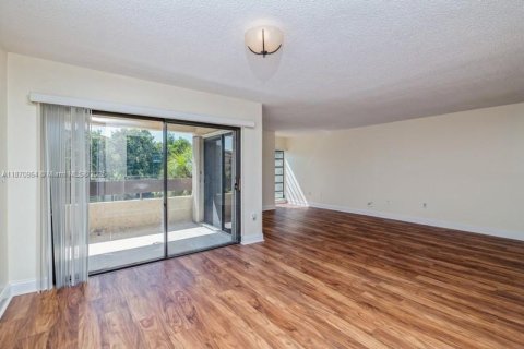 Copropriété à louer à Miami, Floride: 1 chambre, 91.04 m2 № 1897952 - photo 11