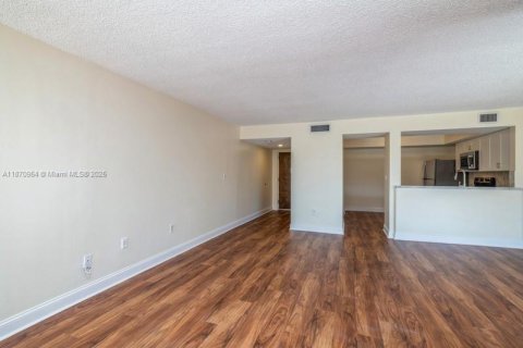 Copropriété à louer à Miami, Floride: 1 chambre, 91.04 m2 № 1897952 - photo 14