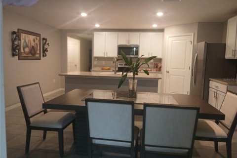 Villa ou maison à vendre à Plant City, Floride: 4 chambres, 171.5 m2 № 2102052 - photo 2