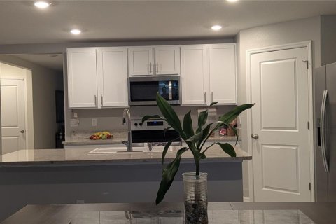 Villa ou maison à vendre à Plant City, Floride: 4 chambres, 171.5 m2 № 2102052 - photo 3