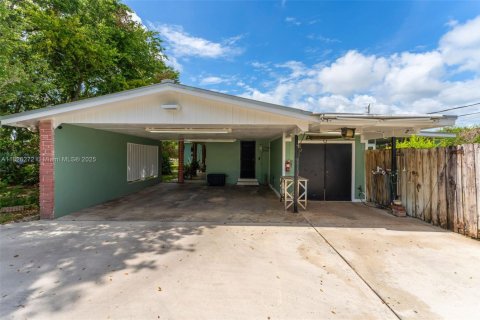 House in Homestead, Florida 3 bedrooms, 166.76 sq.m. № 1829022 - photo 30