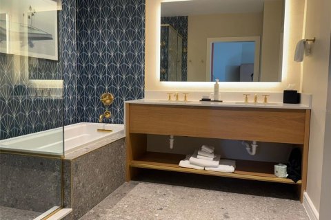 Condominio en venta en Kissimmee, Florida, 1 dormitorio, 117.71 m2 № 1527731 - foto 11