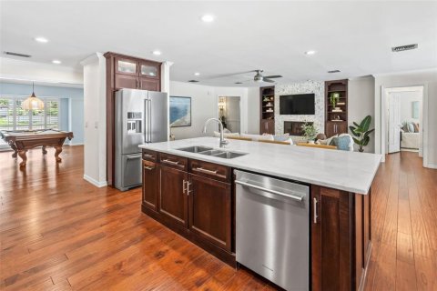 House in Riverview, Florida 4 bedrooms, 300.72 sq.m. № 2166970 - photo 21