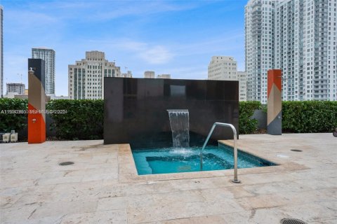 Condominio en venta en Miami, Florida, 1 dormitorio, 78.5 m2 № 2034280 - foto 19