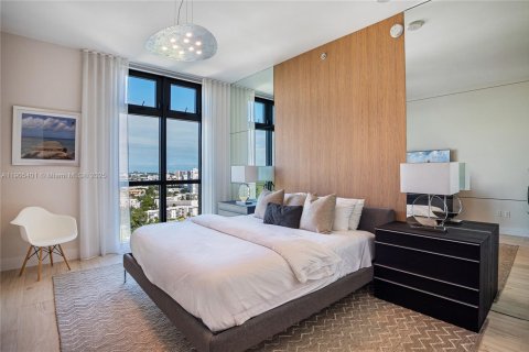 Condominio en venta en North Miami Beach, Florida, 4 dormitorios, 338.72 m2 № 1962998 - foto 24