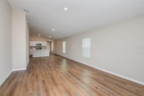 House in Dade City, Florida 3 bedrooms, 150.04 sq.m. № 2237594 - photo 12