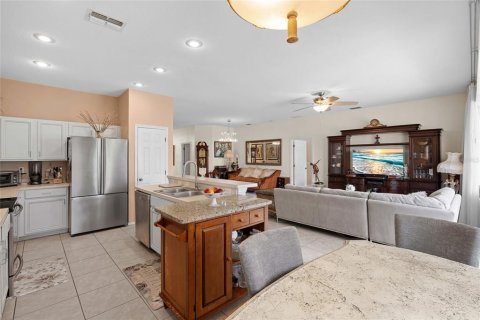 Villa ou maison à vendre à Bradenton, Floride: 3 chambres, 174.75 m2 № 2143298 - photo 7