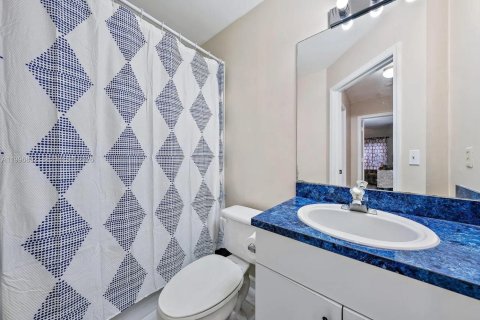 Купить виллу или дом в Ривьера-Бич, Флорида 3 спальни, 120.68м2, № 2058547 - фото 5