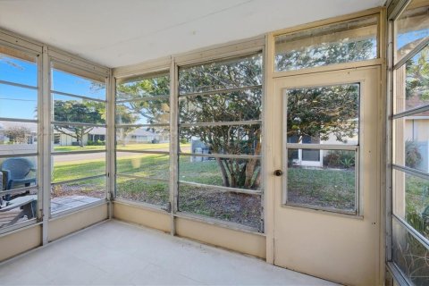 Condo in Bradenton, Florida, 2 bedrooms  № 2233994 - photo 28