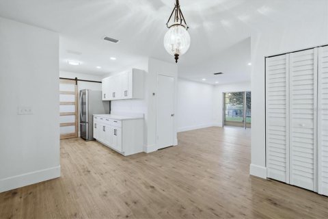 Condo in Bradenton, Florida, 2 bedrooms  № 2233994 - photo 15