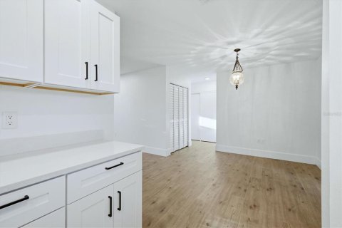 Condo in Bradenton, Florida, 2 bedrooms  № 2233994 - photo 20