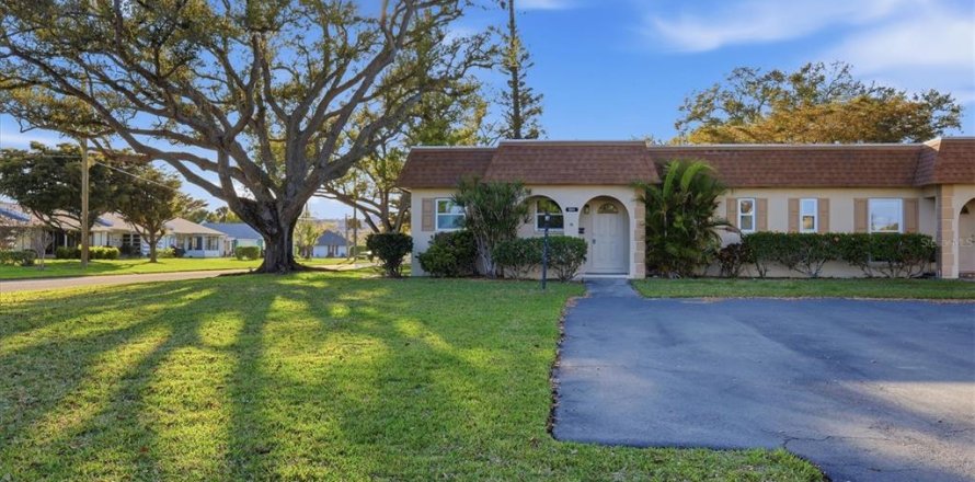 Condo in Bradenton, Florida, 2 bedrooms  № 2233994