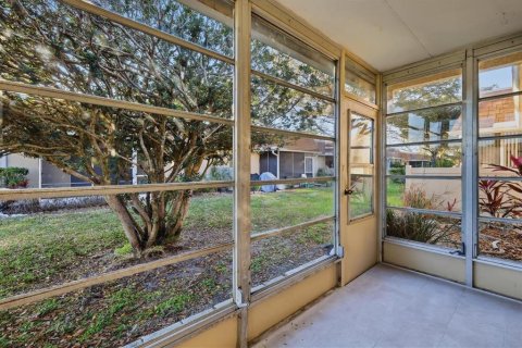 Condo in Bradenton, Florida, 2 bedrooms  № 2233994 - photo 29