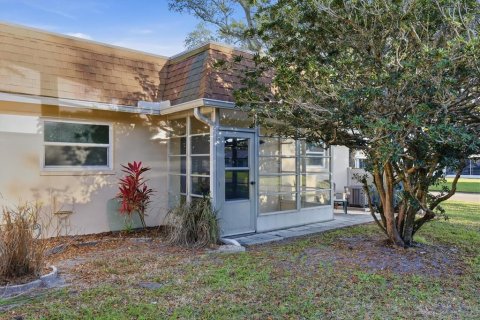 Condo in Bradenton, Florida, 2 bedrooms  № 2233994 - photo 30