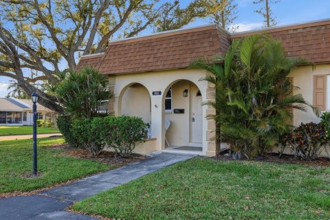 Condo in Bradenton, Florida, 2 bedrooms  № 2233994 - photo 3