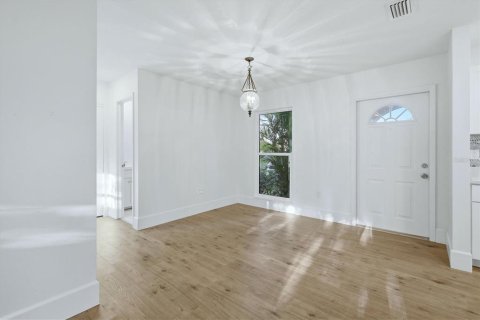 Condo in Bradenton, Florida, 2 bedrooms  № 2233994 - photo 7