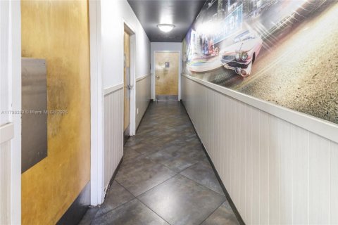 Immobilier commercial à vendre à Pompano Beach, Floride № 1959104 - photo 24