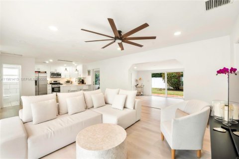 Casa en venta en Fort Lauderdale, Florida, 3 dormitorios, 155.52 m2 № 2052122 - foto 6