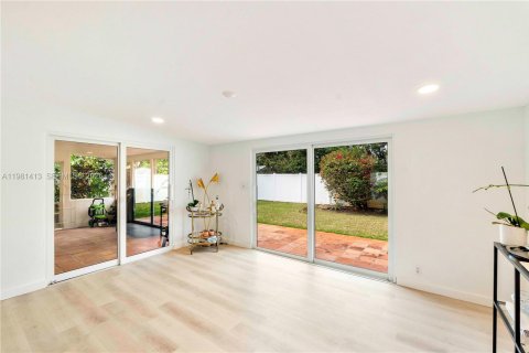 Casa en venta en Fort Lauderdale, Florida, 3 dormitorios, 155.52 m2 № 2052122 - foto 8