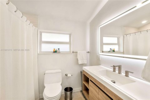 Casa en venta en Fort Lauderdale, Florida, 3 dormitorios, 155.52 m2 № 2052122 - foto 18