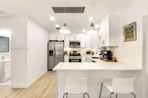 Casa en venta en Fort Lauderdale, Florida, 3 dormitorios, 155.52 m2 № 2052122 - foto 12