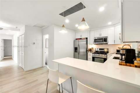 Casa en venta en Fort Lauderdale, Florida, 3 dormitorios, 155.52 m2 № 2052122 - foto 13