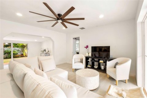 Casa en venta en Fort Lauderdale, Florida, 3 dormitorios, 155.52 m2 № 2052122 - foto 5