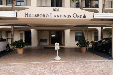 Кондоминиум с 2 спальнями в Дирфилд-Бич, Флорида № 1995340