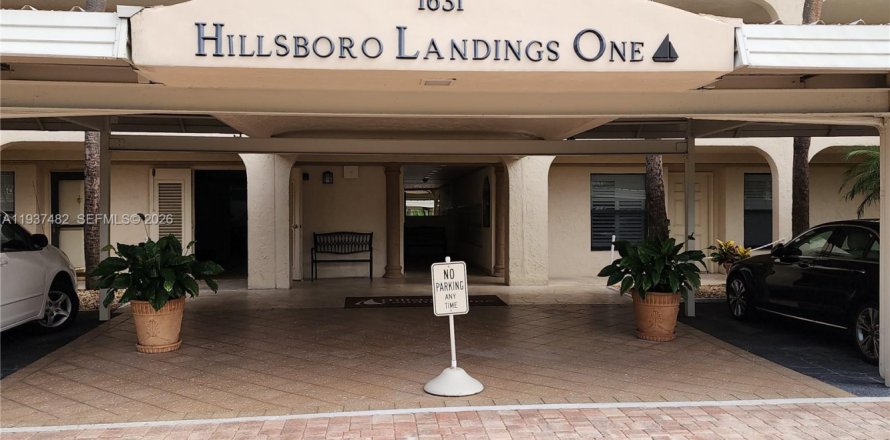 Кондоминиум с 2 спальнями в Дирфилд-Бич, Флорида № 1995340