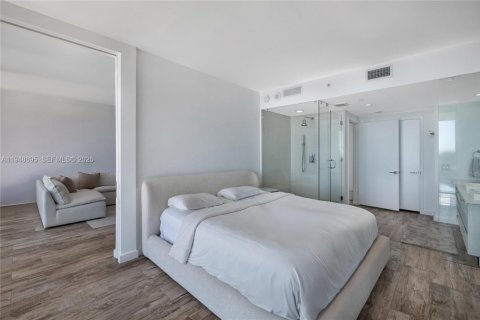 Condo in Miami, Florida, 2 bedrooms № 2152993 - photo 18