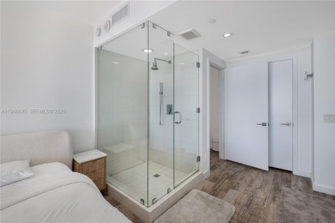 Condo in Miami, Florida, 2 bedrooms № 2152993 - photo 21