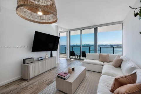 Condo in Miami, Florida, 2 bedrooms № 2152993 - photo 8