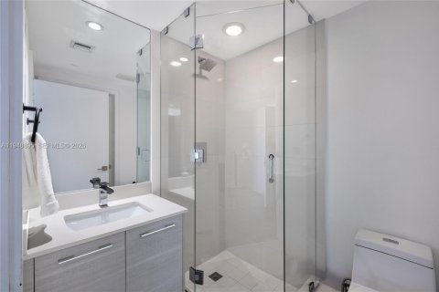Condo in Miami, Florida, 2 bedrooms № 2152993 - photo 25