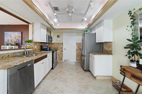 Condo in Orlando, Florida, 3 bedrooms  № 1810666 - photo 11