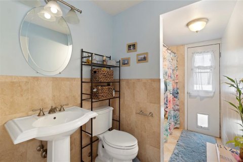Condo in Orlando, Florida, 3 bedrooms  № 1810666 - photo 17