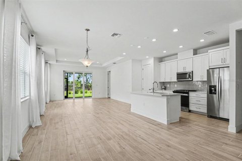 Villa ou maison à louer à Punta Gorda, Floride: 2 chambres, 140.75 m2 № 2109969 - photo 4