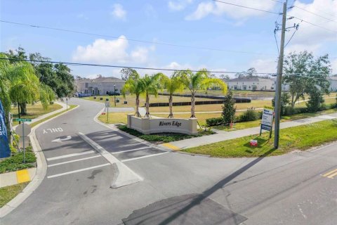Townhouse in Edgewater, Florida 3 bedrooms, 155.24 sq.m. № 2104675 - photo 24