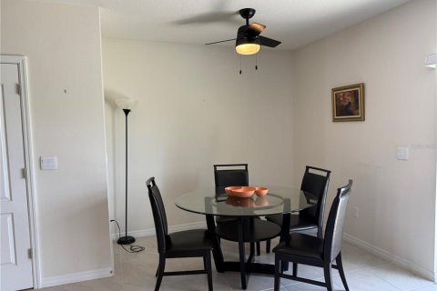Townhouse in Edgewater, Florida 3 bedrooms, 155.24 sq.m. № 2104675 - photo 6
