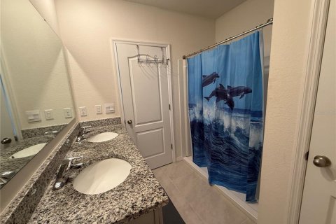 Townhouse in Edgewater, Florida 3 bedrooms, 155.24 sq.m. № 2104675 - photo 15