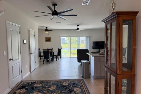 Townhouse in Edgewater, Florida 3 bedrooms, 155.24 sq.m. № 2104675 - photo 4