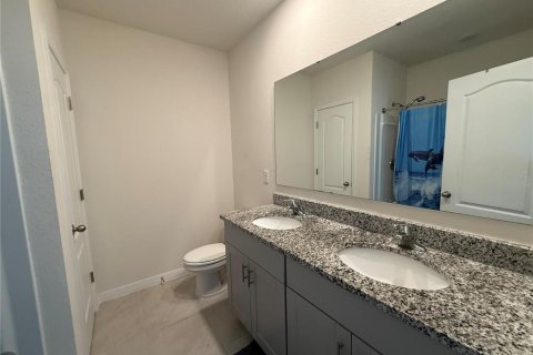 Townhouse in Edgewater, Florida 3 bedrooms, 155.24 sq.m. № 2104675 - photo 14