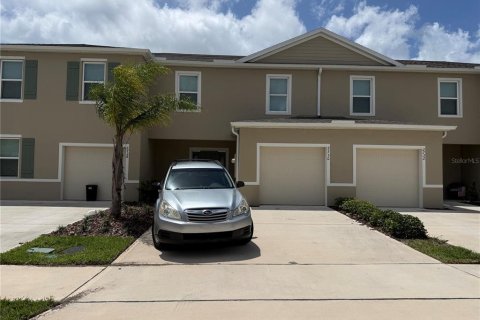 Townhouse in Edgewater, Florida 3 bedrooms, 155.24 sq.m. № 2104675 - photo 2
