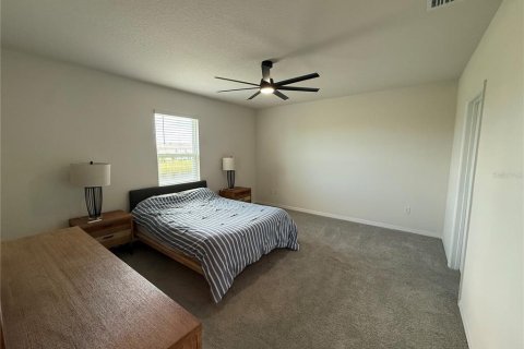Townhouse in Edgewater, Florida 3 bedrooms, 155.24 sq.m. № 2104675 - photo 12