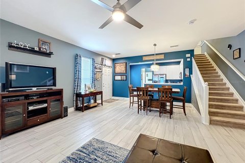 Touwnhouse à vendre à Orlando, Floride: 3 chambres, 159.79 m2 № 1910540 - photo 21