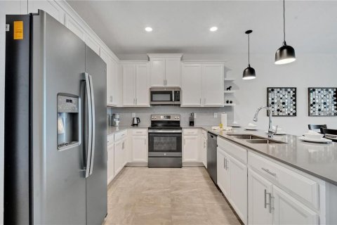 Copropriété à vendre à Davenport, Floride: 3 chambres, 166.11 m2 № 2398836 - photo 7