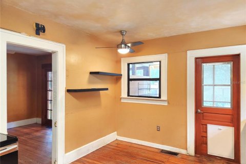 House in Leesburg, Florida 4 bedrooms, 201.41 sq.m. № 1681232 - photo 7